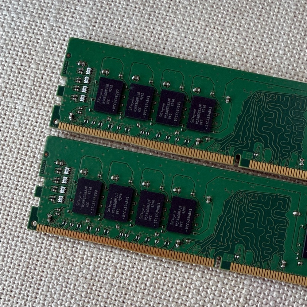 32GB DDR4 2666MHz Desktop RAM Module - Green (2 x 16GB) - Picture 7 of 7